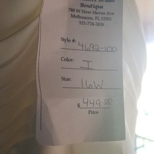 Wedding dress, robe, bridesmaid dress